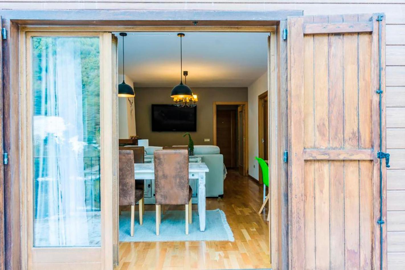 Apartamento A 15 Minutos De Baqueira Les Bordes Eksteriør bilde